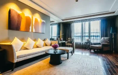 Large apartments