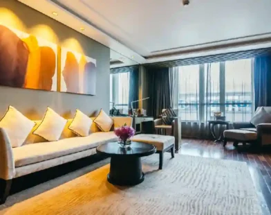 Large apartments
